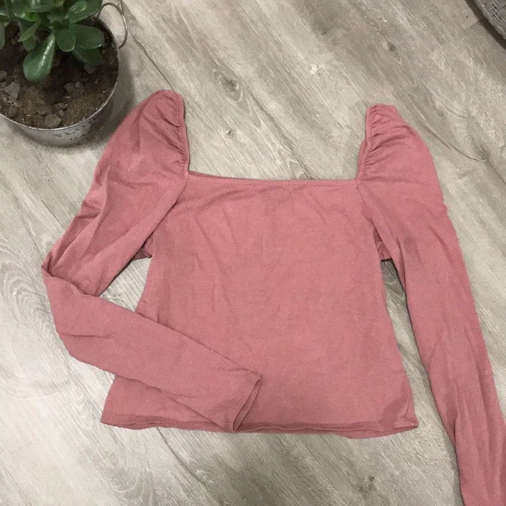 🦀 Square neck top